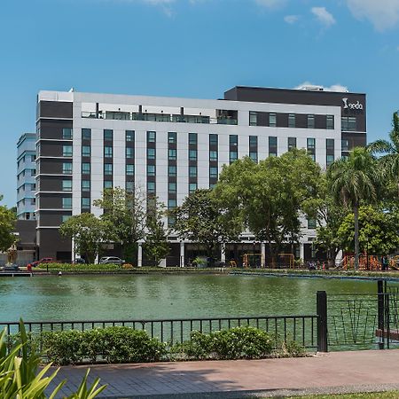 Seda Capitol Central Hotel Bacolod Zewnętrze zdjęcie