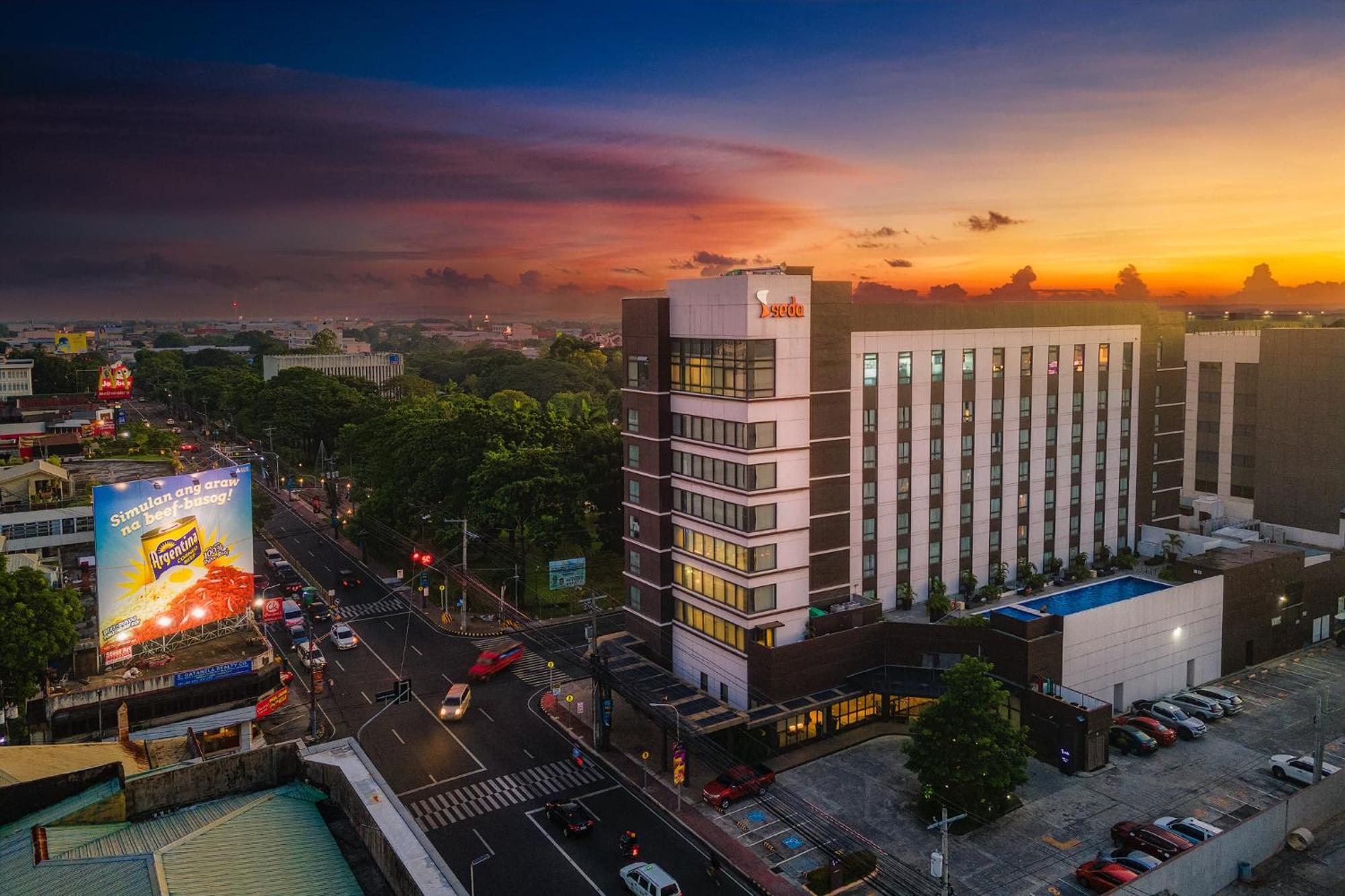 Seda Capitol Central Hotel Bacolod Zewnętrze zdjęcie